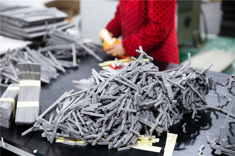 空調(diào)(diao)側(cè)麵減(jian)震墊